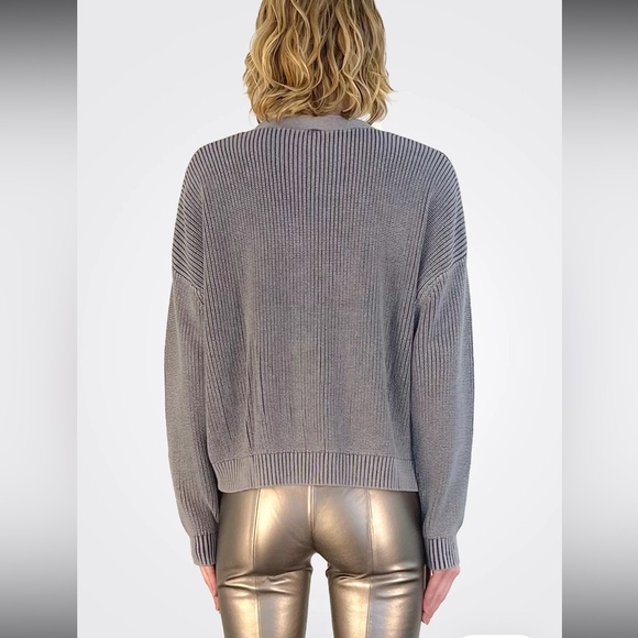 NWT Alice Deep V Cardigan - Ebony
HelloNite - Picture 3 of 7